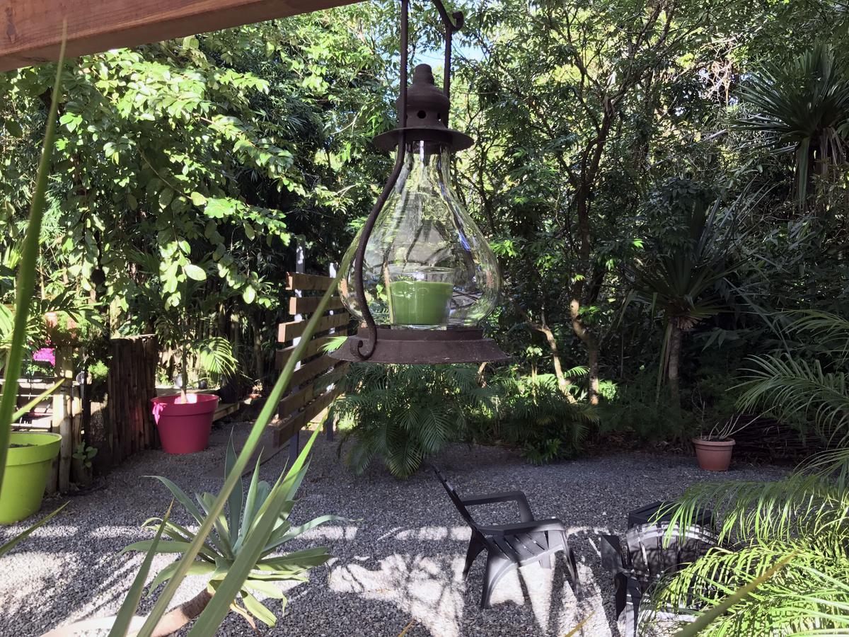Le Lambablanc Bed and Breakfast Bras-Panon Exterior foto