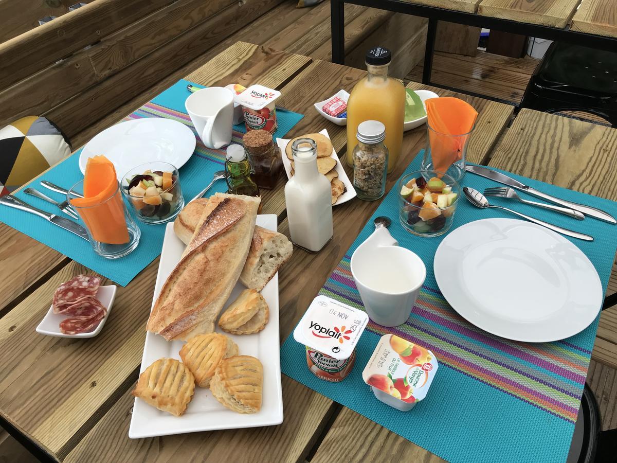 Le Lambablanc Bed and Breakfast Bras-Panon Exterior foto