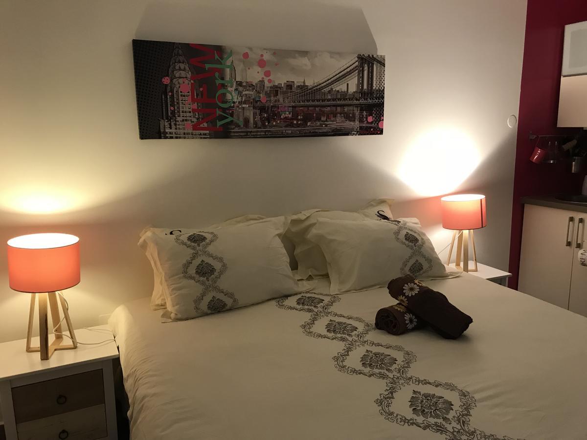 Le Lambablanc Bed and Breakfast Bras-Panon Exterior foto