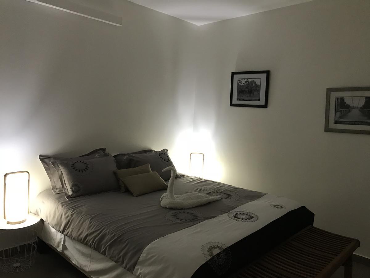 Le Lambablanc Bed and Breakfast Bras-Panon Exterior foto
